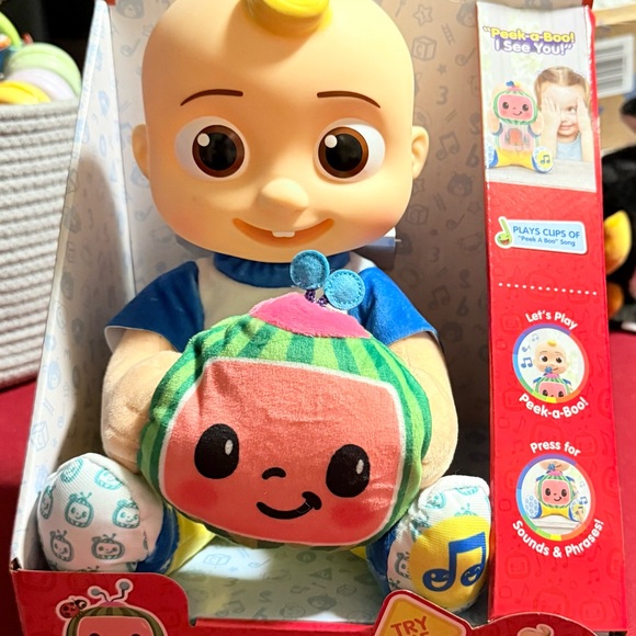 New - Peek a Boo JJ Cocomelon Interactive Baby and Toddler plush toy - Picture 1 of 3